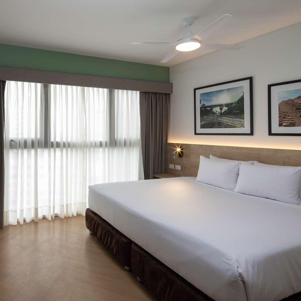 Casa Andina Standard Benavides Hotel Lima Ruang foto